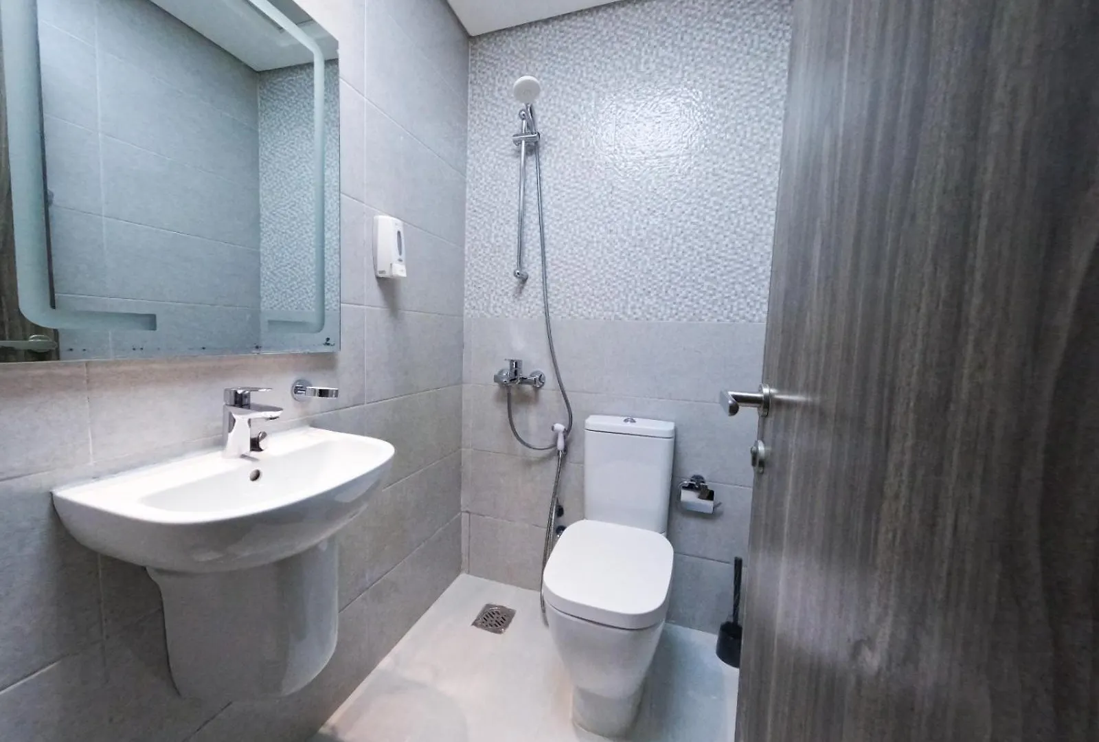 Warsan Star Residence - Home Stay Dubai Homestay